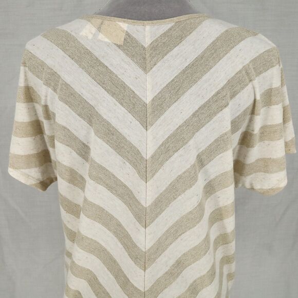 Chicos Top 1 Womens Medium Beige Gold Metallic Chevron Blouse Pullover Neutral - Picture 9 of 14